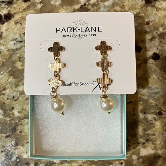 💛NWT Sunray Park Lane Earrings💛 - Picture 2 of 5